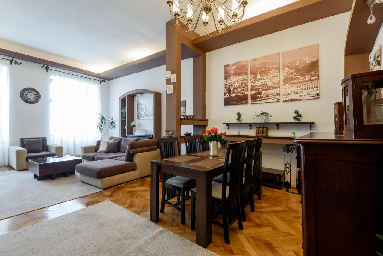 Old Town Story House Daire Braşov Dış mekan fotoğraf
