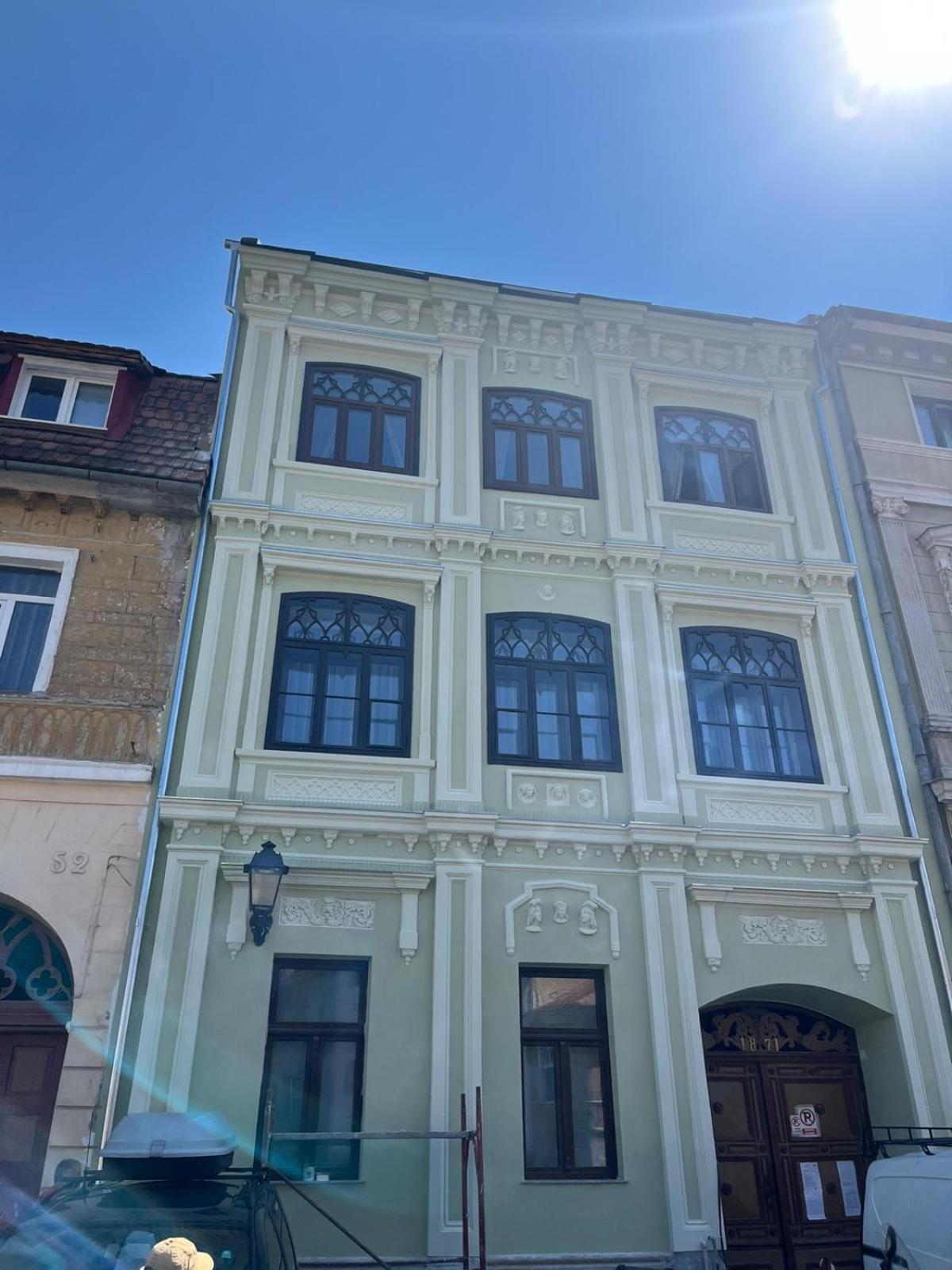 Old Town Story House Daire Braşov Dış mekan fotoğraf